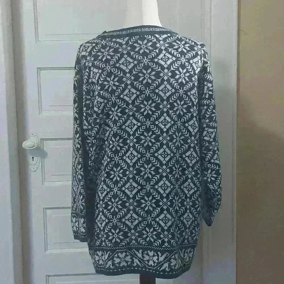 Venezia Vitale sweater  J0305 - Picture 3 of 4